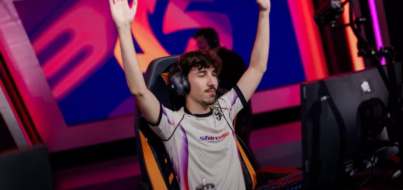 SHFT nuc谈暂别职业赛场：“我几乎不和家人（和朋友）说话。只有LOL、我自己、我的心魔和队伍。”