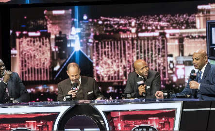 查尔斯·巴克利与搭档在《Inside the NBA》节目中宣布重大退休计划