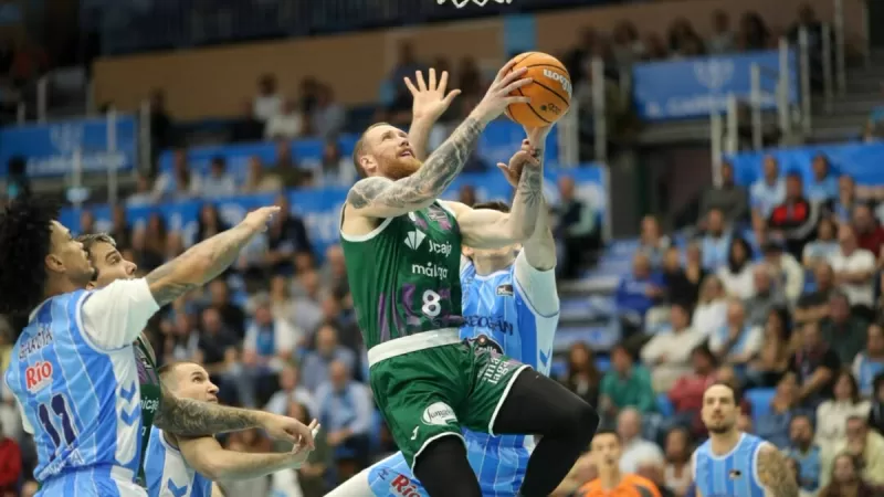 Unicaja 在卢戈应用 100 定律