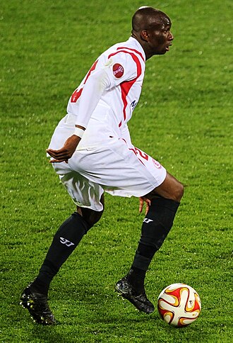 斯特凡·姆比亚（Stéphane Mbia）照片