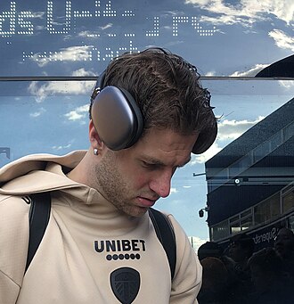 乔·罗登（Joe Rodon）照片