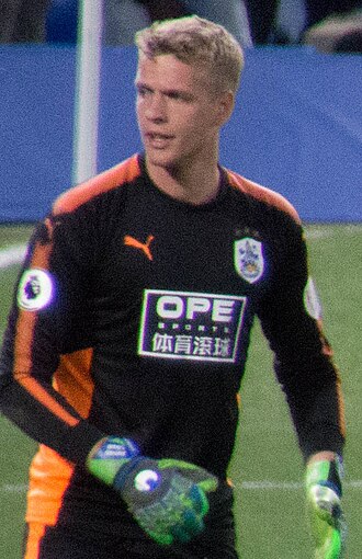 约纳斯·洛斯尔（Jonas Lössl）照片