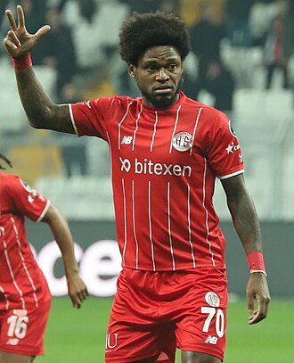 路易斯·阿德里亚诺（Luiz Adriano）照片