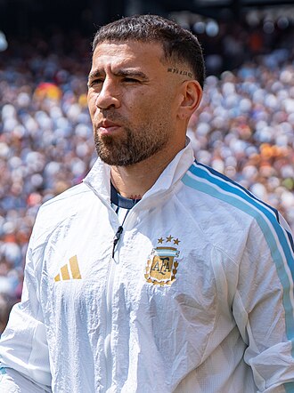 尼古拉斯·奥塔门迪（Nicolás Otamendi）照片