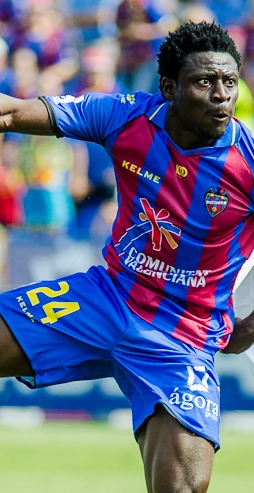 奥巴费米·马丁斯（Obafemi Martins）照片