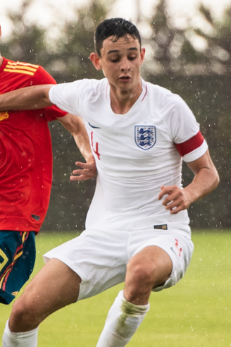查理·帕蒂诺（Charlie Patino）照片