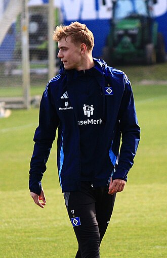 亚当·卡拉贝茨（Adam Karabec）照片
