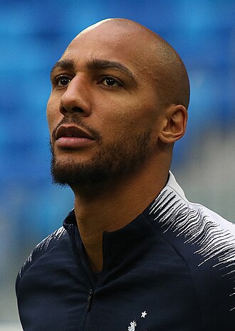史蒂文·恩佐齐（Steven Nzonzi）照片