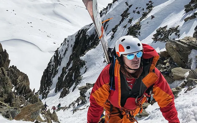 滑雪登山